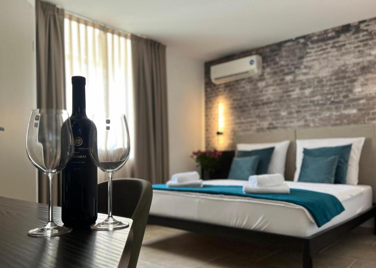 Arena Prestige Rooms Pula Ngoại thất bức ảnh