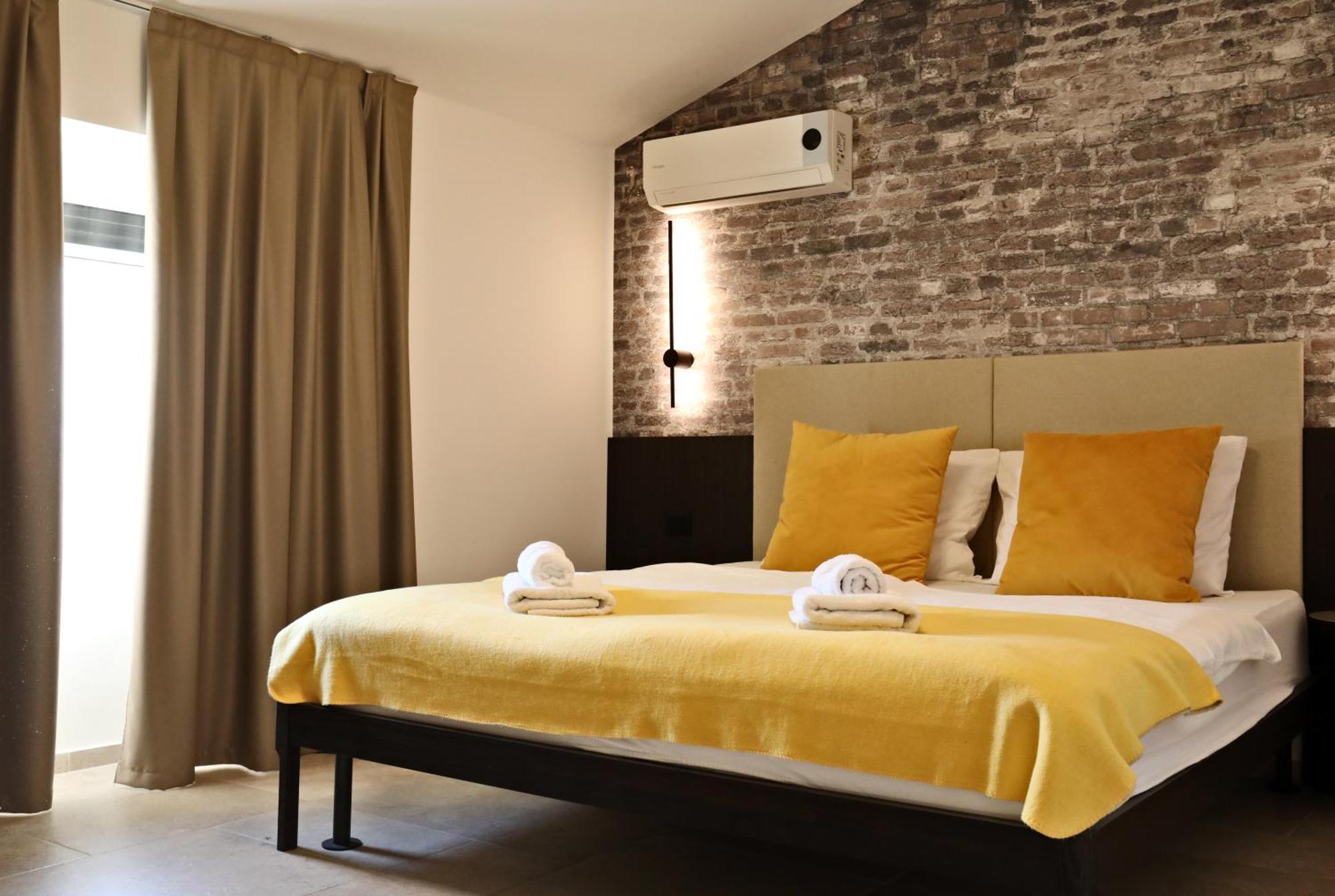 Arena Prestige Rooms Pula Ngoại thất bức ảnh
